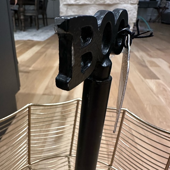 BOO Halloween Gold Metal 2 Tiered Basket Fruit/Snack Counter/Table Halloween NWT - Picture 3 of 7